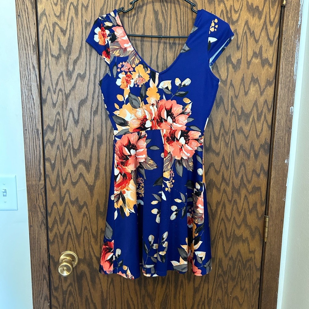 Women’s dress
